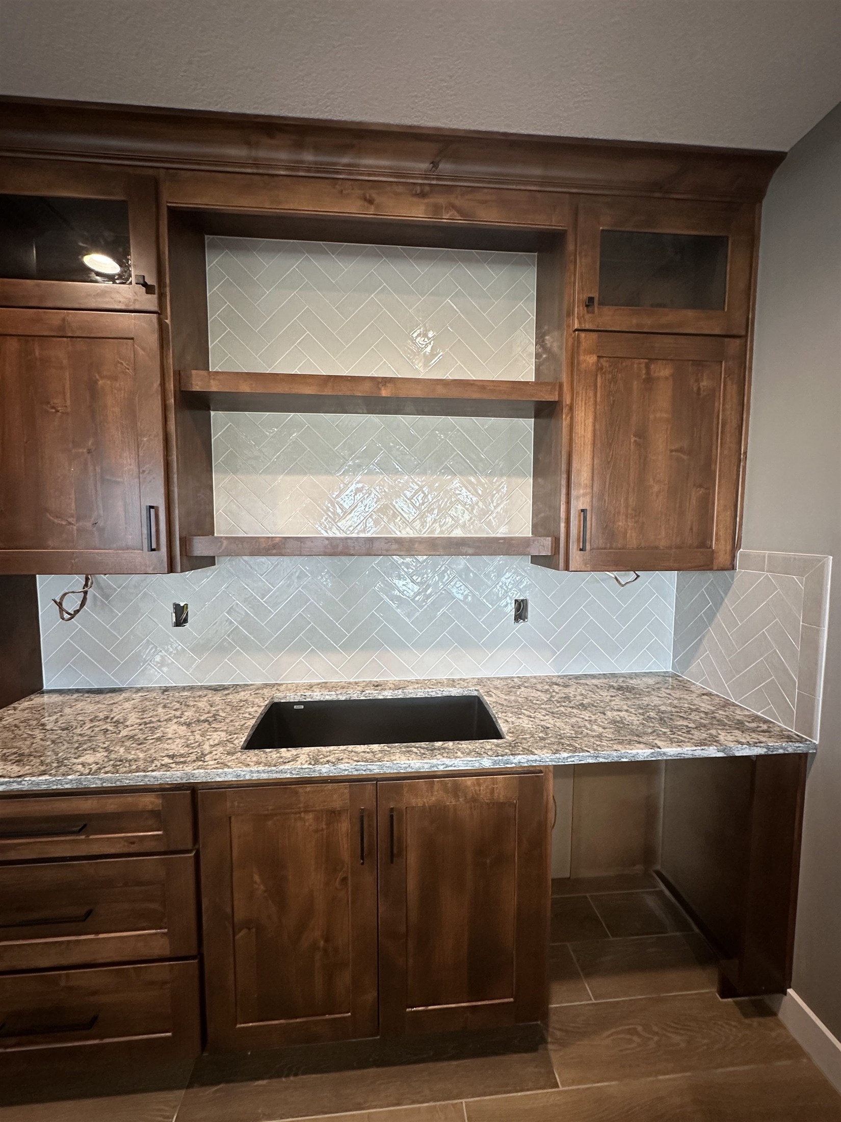 Classic kitchen backsplash installed by Heartland Tile